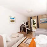 Stil - With Balcony And Sea View 101 Apartman *