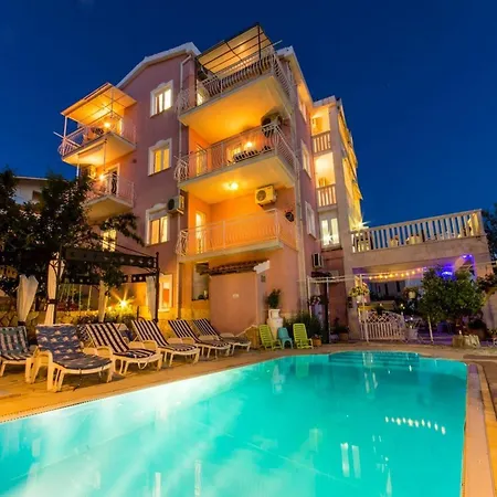 Appartement Stil - With Balcony And Sea View 101 Trogir