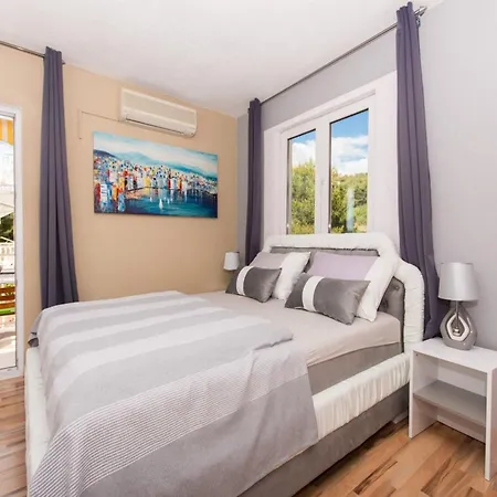 Stil - With Balcony And Sea View 101 Apartment Trogir