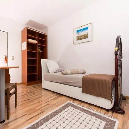 Stil - With Balcony And Sea View 101 Apartment