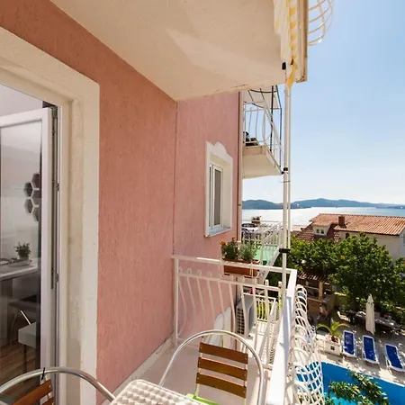 Stil - With Balcony And Sea View 101 Appartement