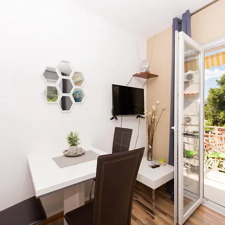 Stil - With Balcony And Sea View 101 Trogir